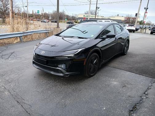 2026 Toyota Prius LE