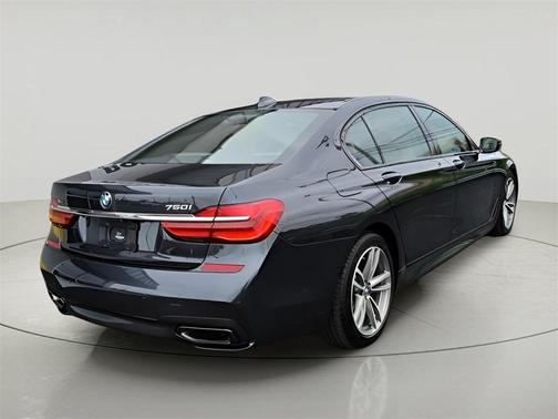 2019 BMW 750 i xDrive