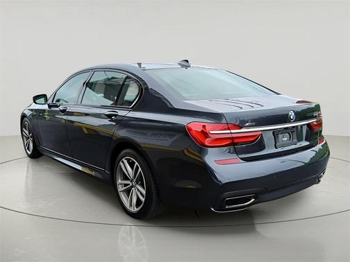 2019 BMW 750 i xDrive