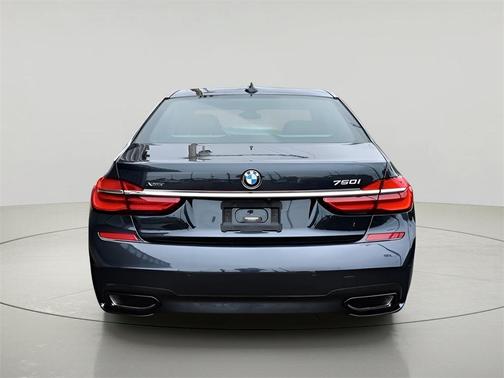 2019 BMW 750 i xDrive