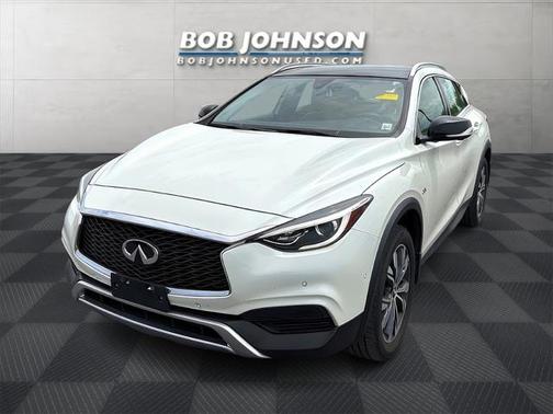2019 INFINITI QX30 LUXE