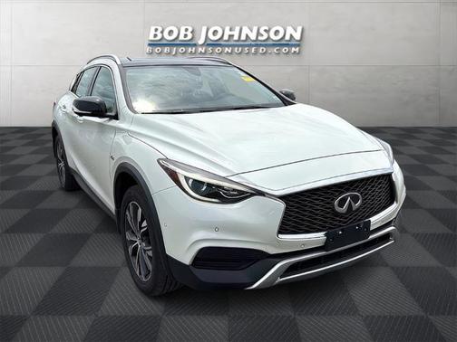 2019 INFINITI QX30 LUXE