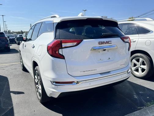 2023 GMC Terrain Denali