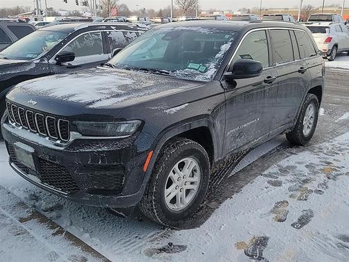2023 Jeep Grand Cherokee Laredo