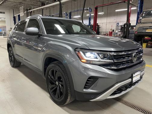 2022 Volkswagen Atlas Cross Sport 3.6L V6 SE w/Technology