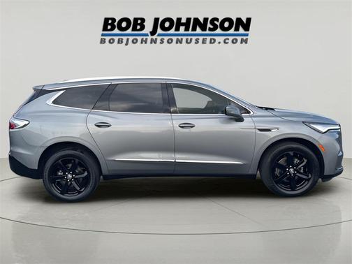 2023 Buick Enclave Essence AWD