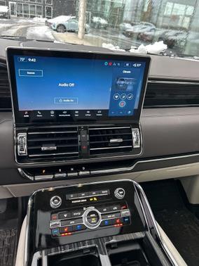 2024 Lincoln Navigator Black Label