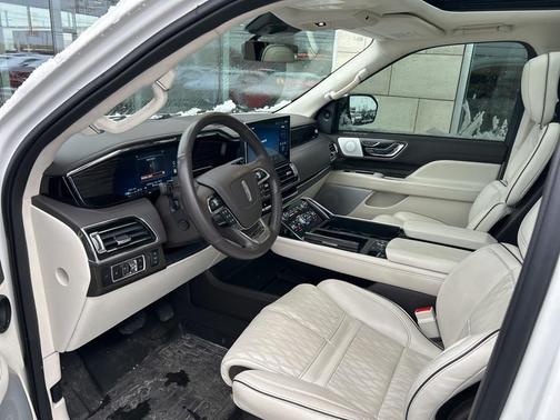2024 Lincoln Navigator Black Label