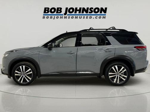 2023 Nissan Pathfinder Platinum 4WD