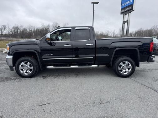 Onyx Black 2015 GMC Sierra 2500 SLT