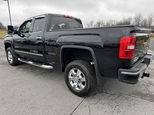 Onyx Black 2015 GMC Sierra 2500 SLT