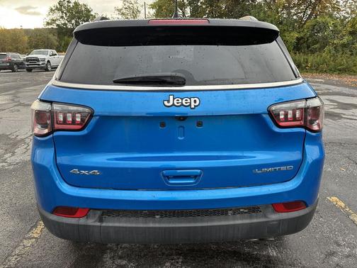 Laser Blue Pearlcoat 2022 Jeep Compass Limited