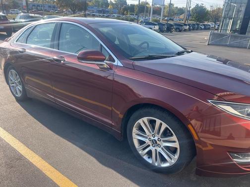 2016 Lincoln MKZ Base