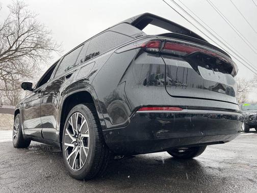 2025 Jeep Wagoneer S Limited