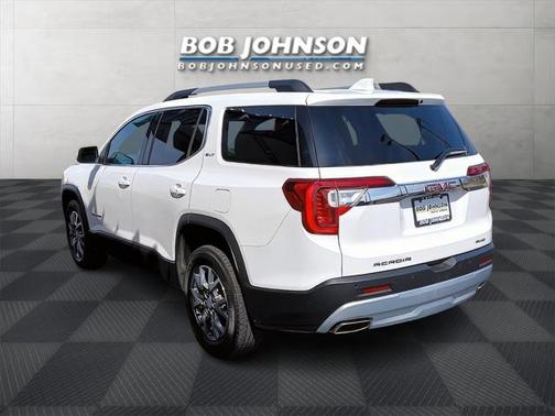 2023 GMC Acadia AWD SLT