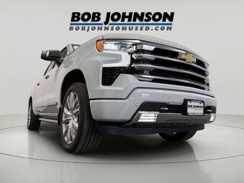 Polar White Tricoat 2026 Chevrolet Silverado 1500 High Country