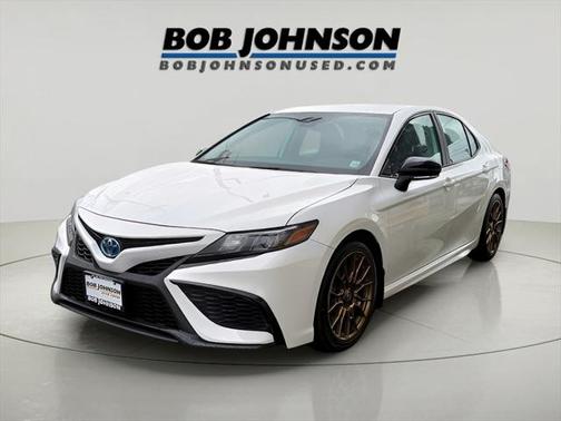 2024 Toyota Camry Hybrid SE
