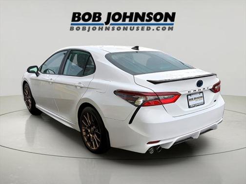 2024 Toyota Camry Hybrid SE