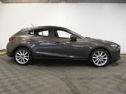 2017 Mazda Mazda3 Touring 2.5