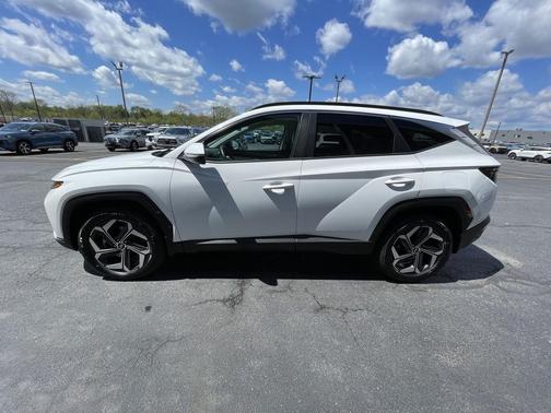 White Pearl 2024 Hyundai TUCSON SEL