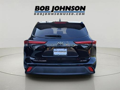 2022 Toyota Highlander LE
