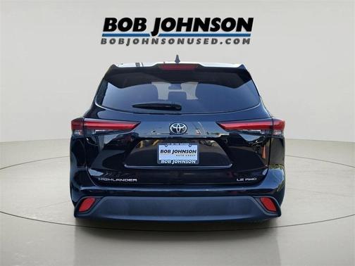 2022 Toyota Highlander LE