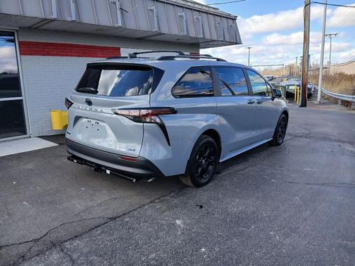 Cement 2025 Toyota Sienna Woodland Edition