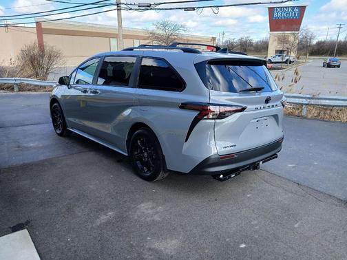 Cement 2025 Toyota Sienna Woodland Edition