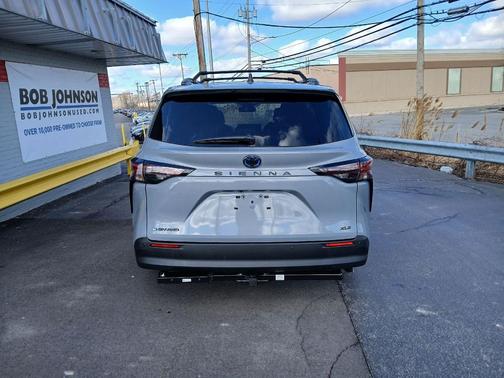 Cement 2025 Toyota Sienna Woodland Edition