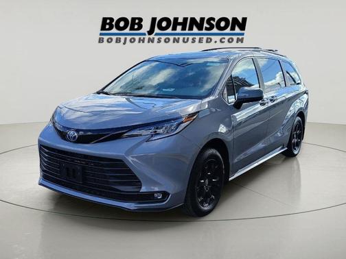 Cement 2025 Toyota Sienna Woodland Edition