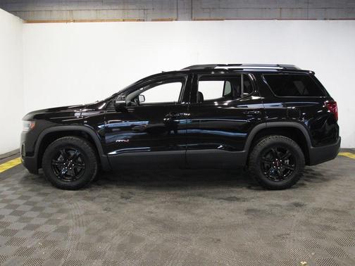 2023 GMC Acadia AWD AT4