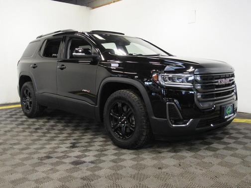 2023 GMC Acadia AWD AT4