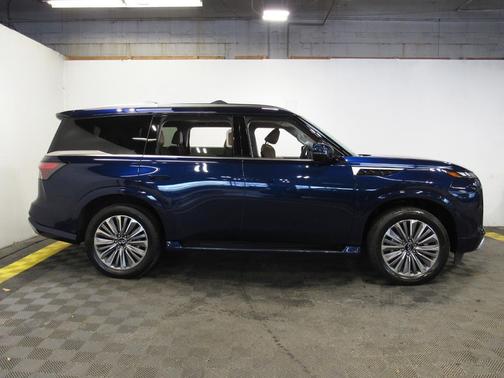 2025 INFINITI QX80 SENSORY AWD