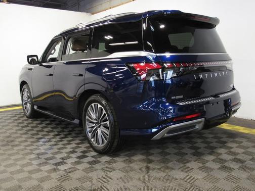 2025 INFINITI QX80 SENSORY AWD