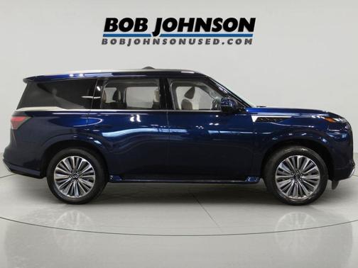 2025 INFINITI QX80 SENSORY AWD