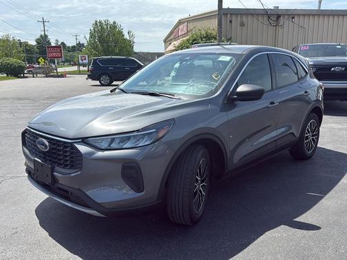 Blue Metallic 2020 Ford Explorer XLT