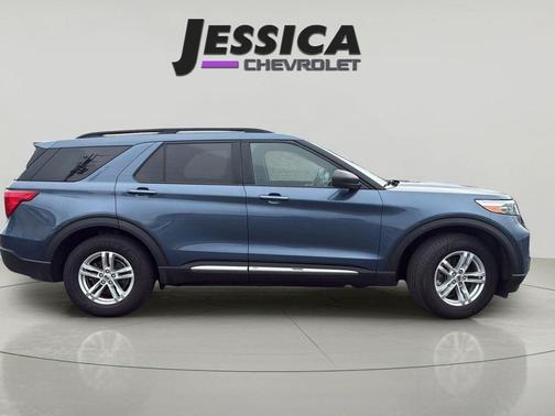 Blue Metallic 2020 Ford Explorer XLT
