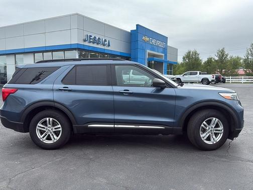 Blue Metallic 2020 Ford Explorer XLT