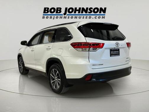 Blizzard Pearl 2019 Toyota Highlander XLE