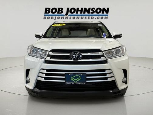 Blizzard Pearl 2019 Toyota Highlander XLE
