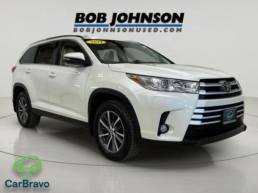 Blizzard Pearl 2019 Toyota Highlander XLE