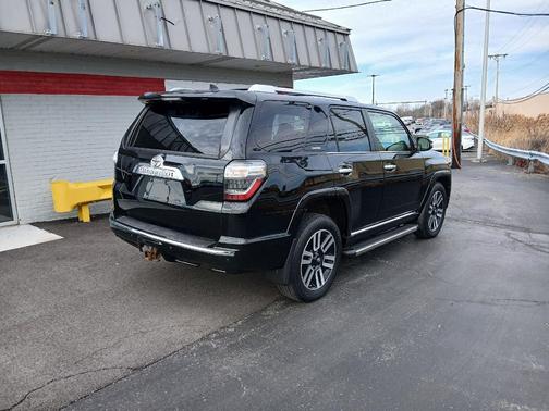 Midnight Black Metallic 2019 Toyota 4Runner Limited