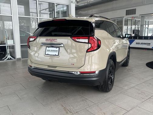 2023 GMC Terrain AWD AT4