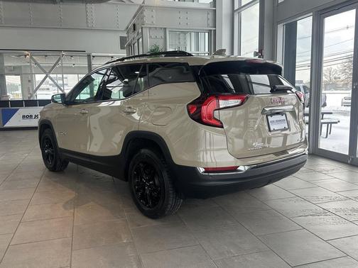 2023 GMC Terrain AWD AT4