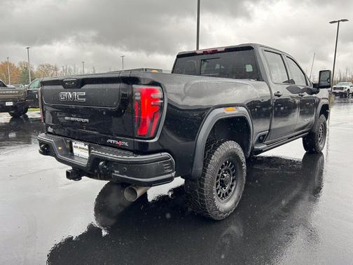 2024 GMC Sierra 2500 AT4