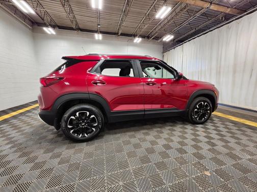 Scarlet Red Metallic 2021 Chevrolet Trailblazer LT