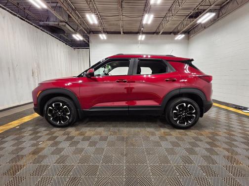 Scarlet Red Metallic 2021 Chevrolet Trailblazer LT