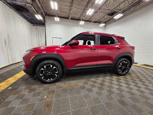 Scarlet Red Metallic 2021 Chevrolet Trailblazer LT