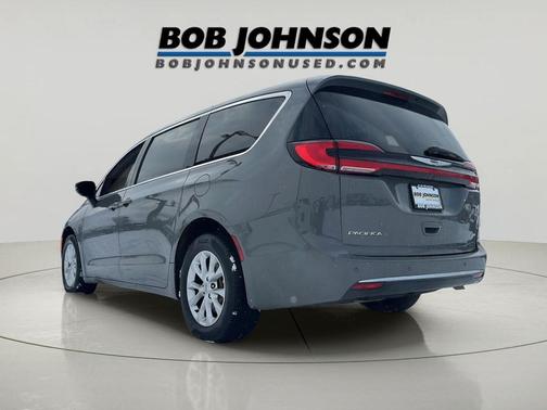 2025 Chrysler Pacifica L