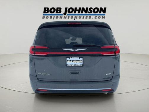 2025 Chrysler Pacifica L